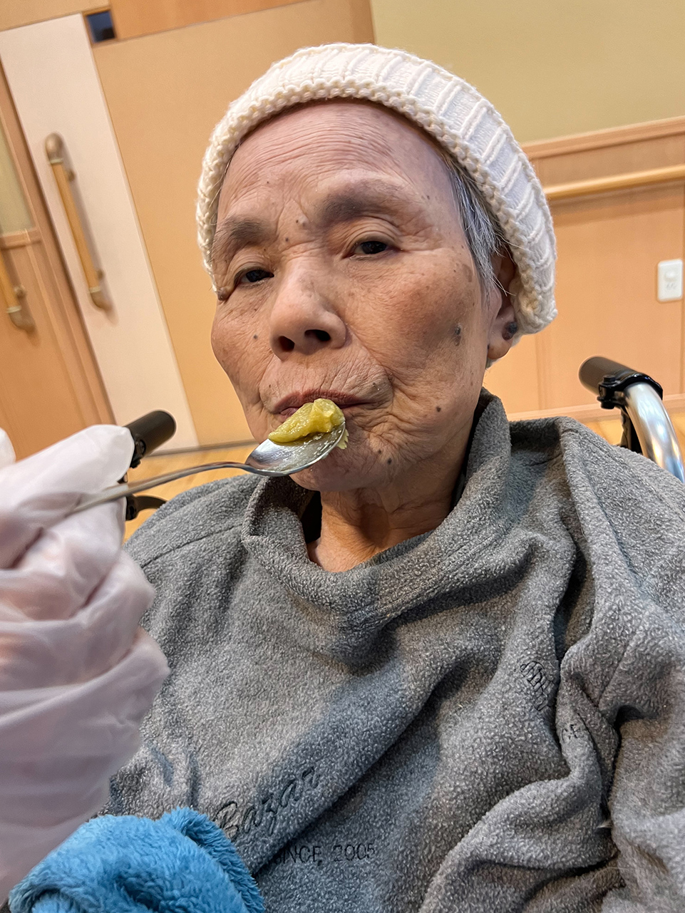 グループホームにて焼き芋行事を行いました