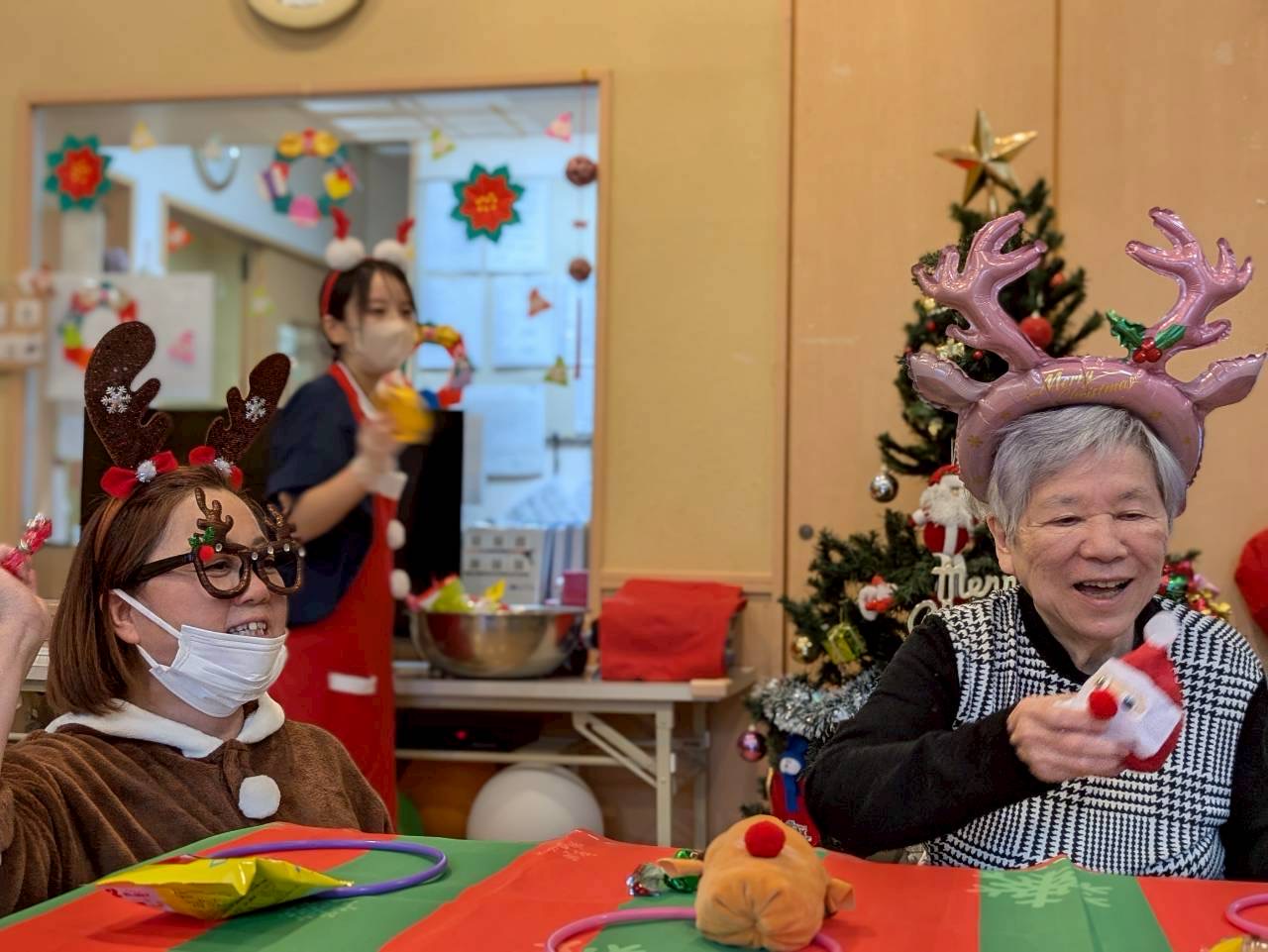 クリスマス行事を行いました