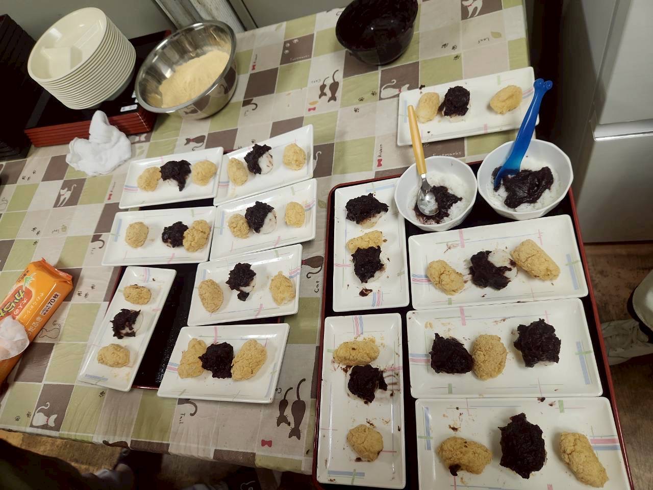 おはぎ作り・お花見を楽しみました