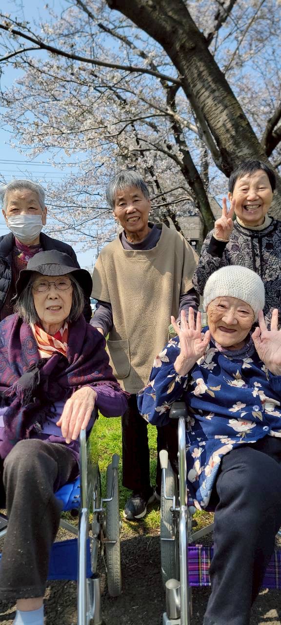 おはぎ作り・お花見を楽しみました