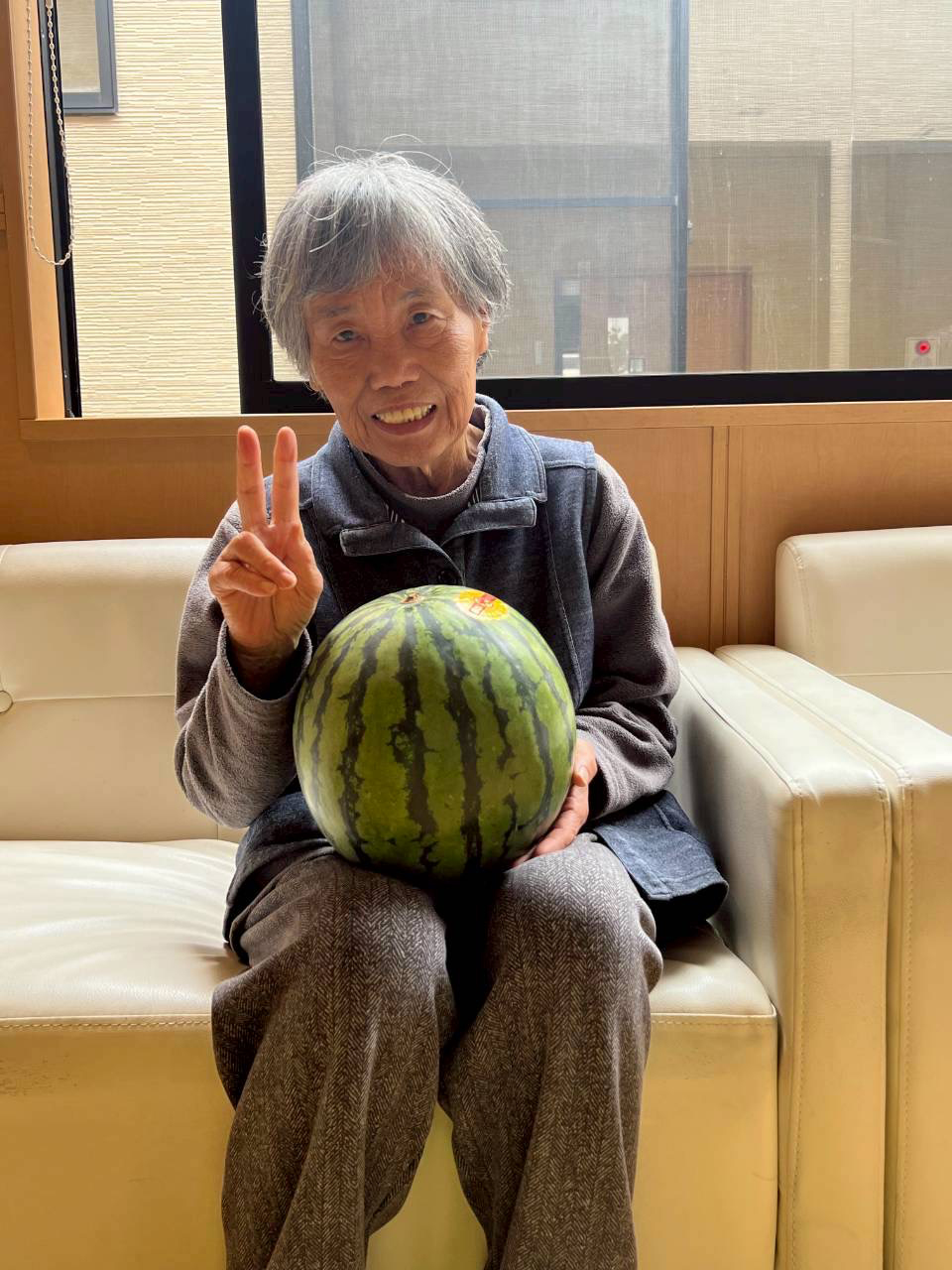 毎年恒例！スイカ割り大会を開催しました