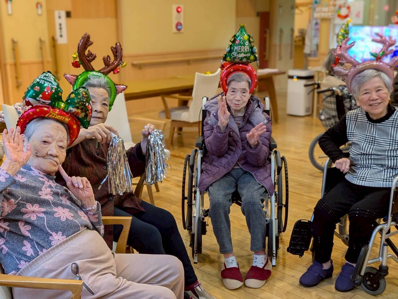 クリスマス行事を行いました